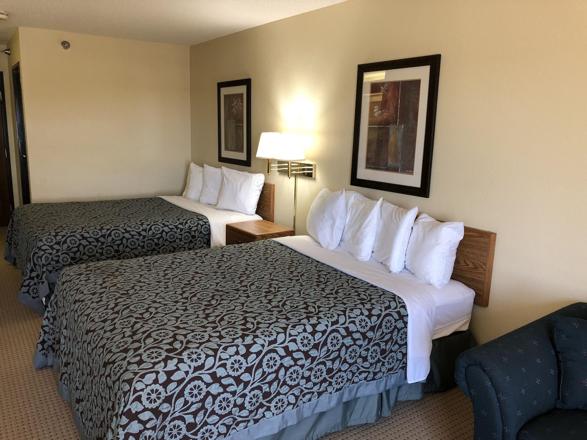 Days Inn By Wyndham Iron Mountain Buitenkant foto